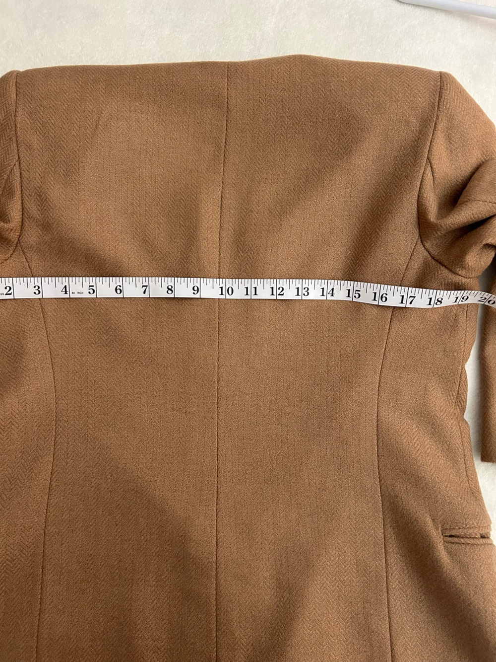 Vintage 1990s Giorgio Armani Round-Neck Button Blazer, 100% Camel Wool, Size M - Picture 8 of 11